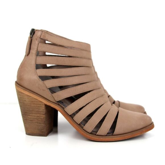 HINGE BEIGE GENUINE LEATHER STRAPPY MED HIGH HEEL BOOTIES BOOTS SHOES 7.5M - Picture 3 of 10